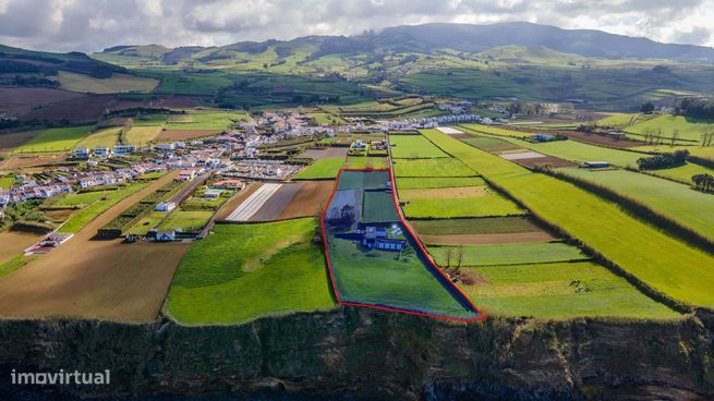 Moradia T3 com vista deslumbrante em Lagoa-52