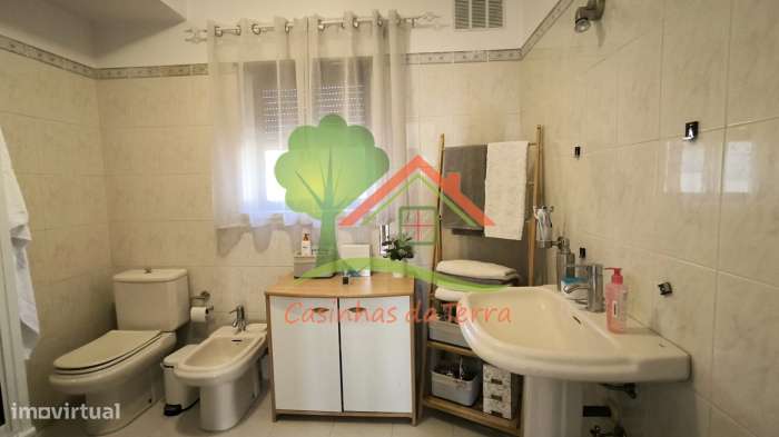 Moradia T5 com Vista de Mar Deslumbrante em Baleia, Carvoeira-26