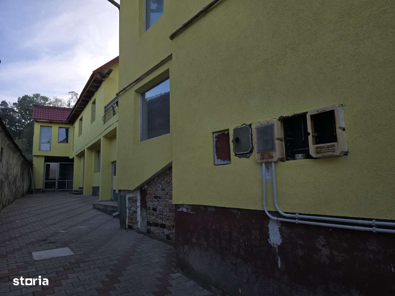 Casa,vila la Codlea 2 corpuri-10