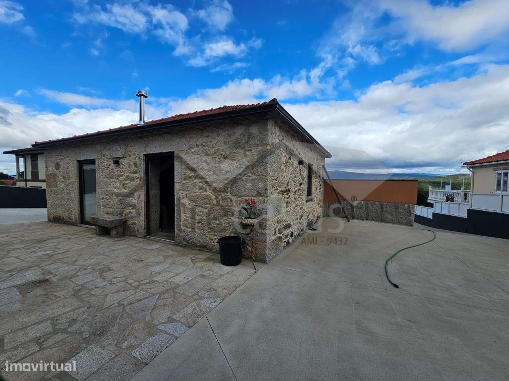 Moradia T3 em Pedra com Piscina | Candemil, Vila Nova de Cerveira-3