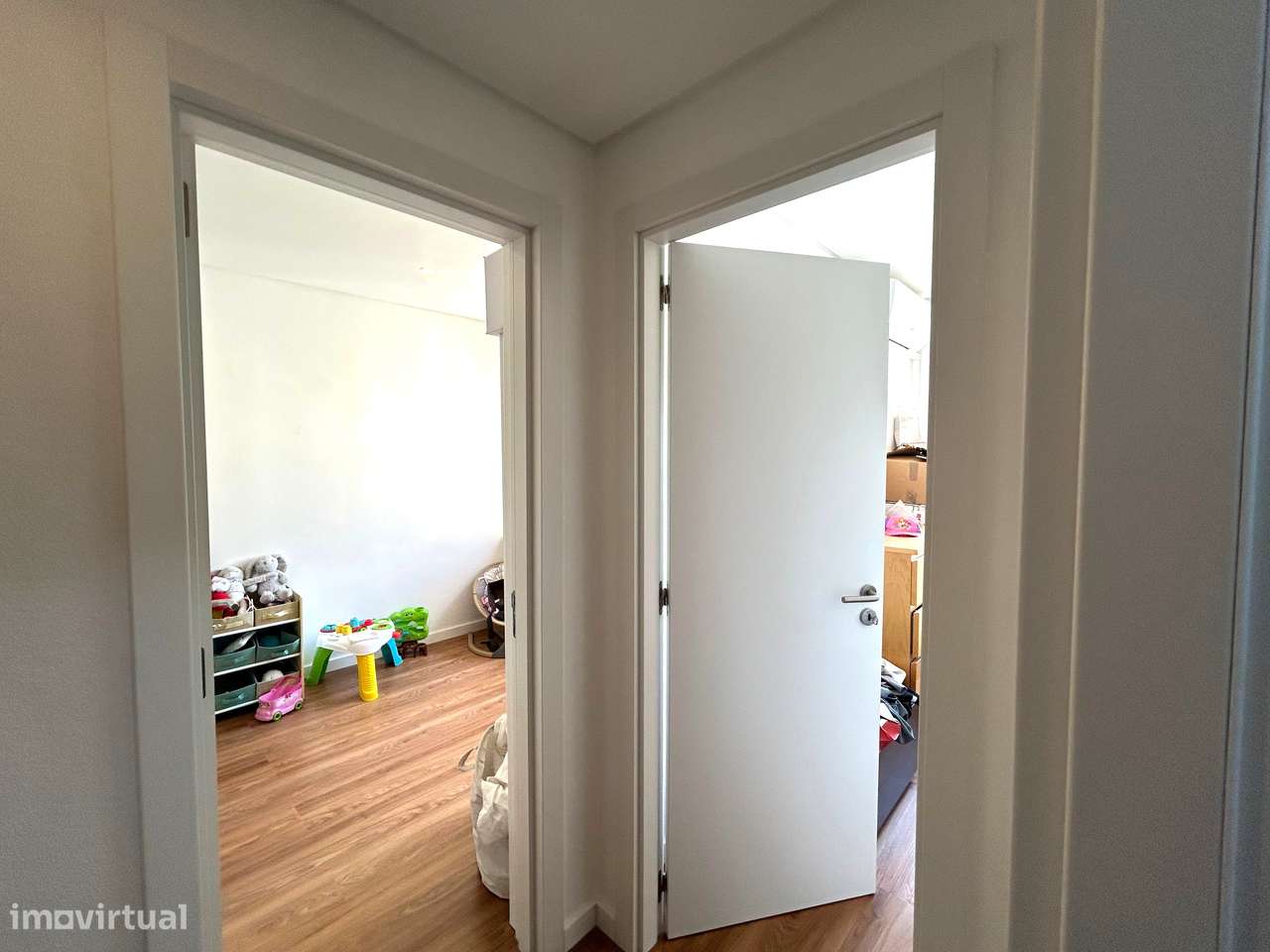 Apartamento remodelado T2 - Miratejo-18