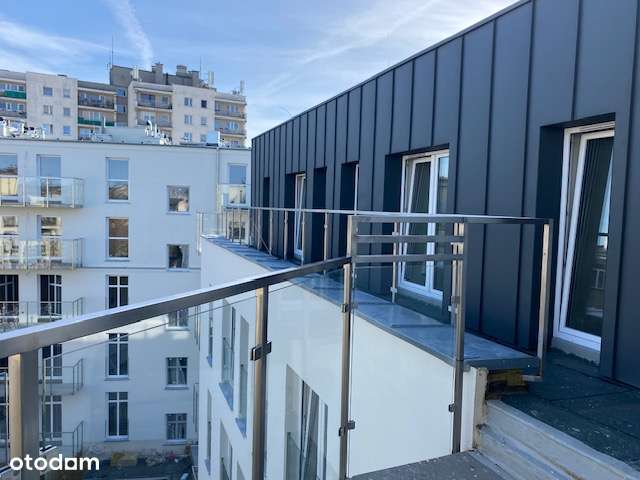 Kawalerka, zobacz na budowie, Świetna lokalizacja!-0