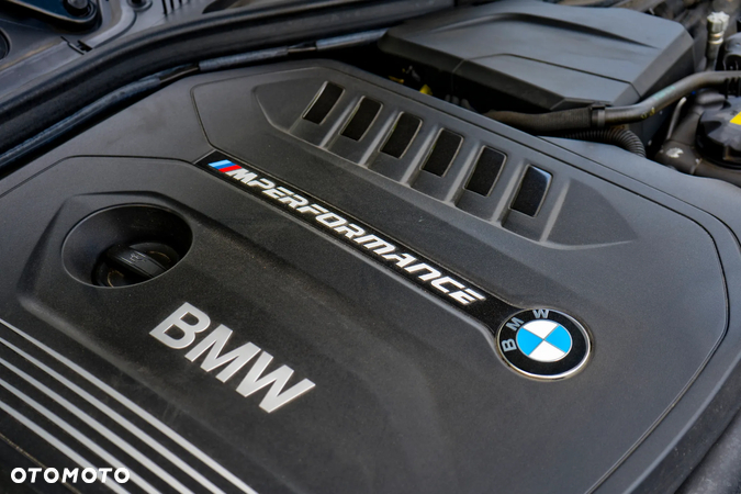 BMW 1M - 8