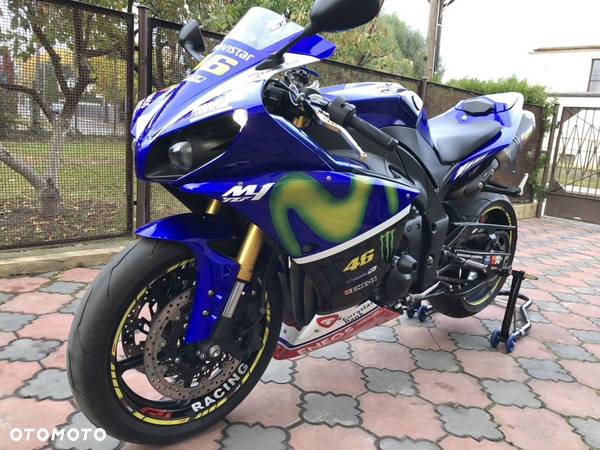 Yamaha R1 - 5