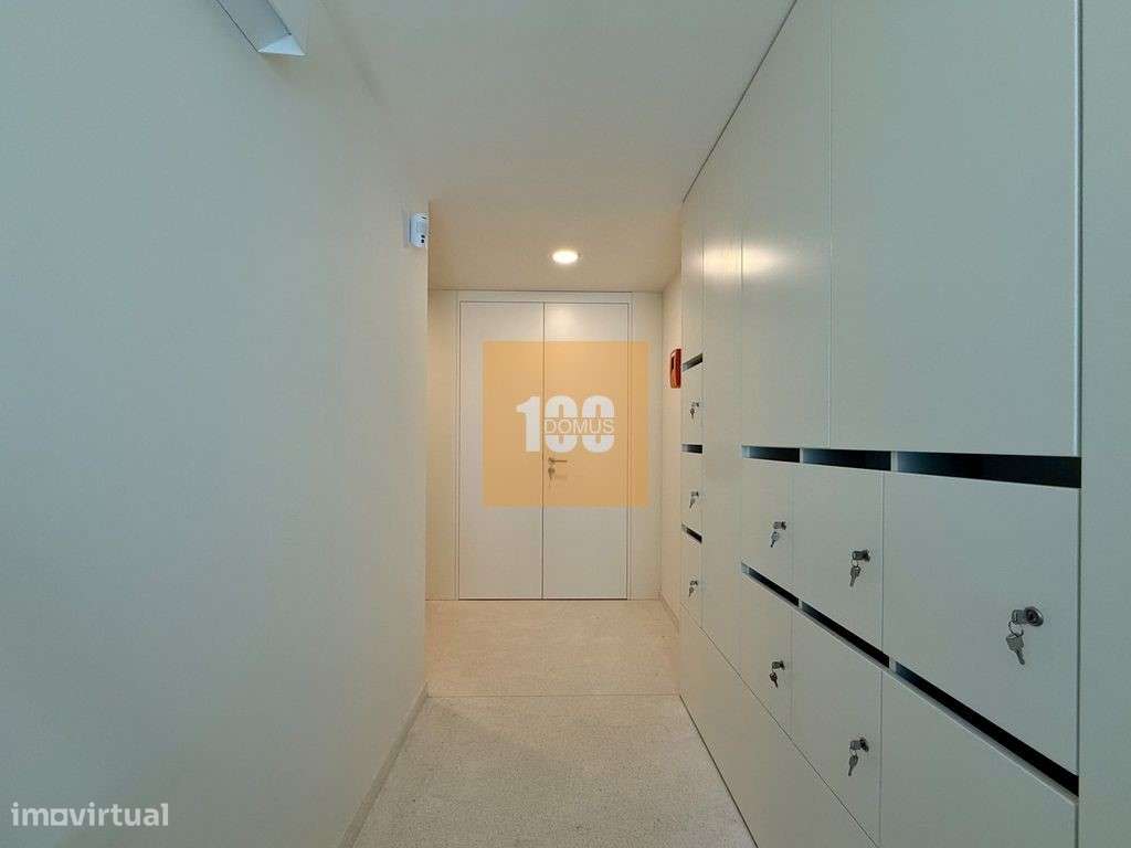 T2 Duplex novo com varanda em Cedofeita - Grande imagem: 4/32