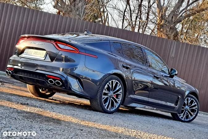 Kia Stinger 3.3 T-GDI V6 GT AWD - 3