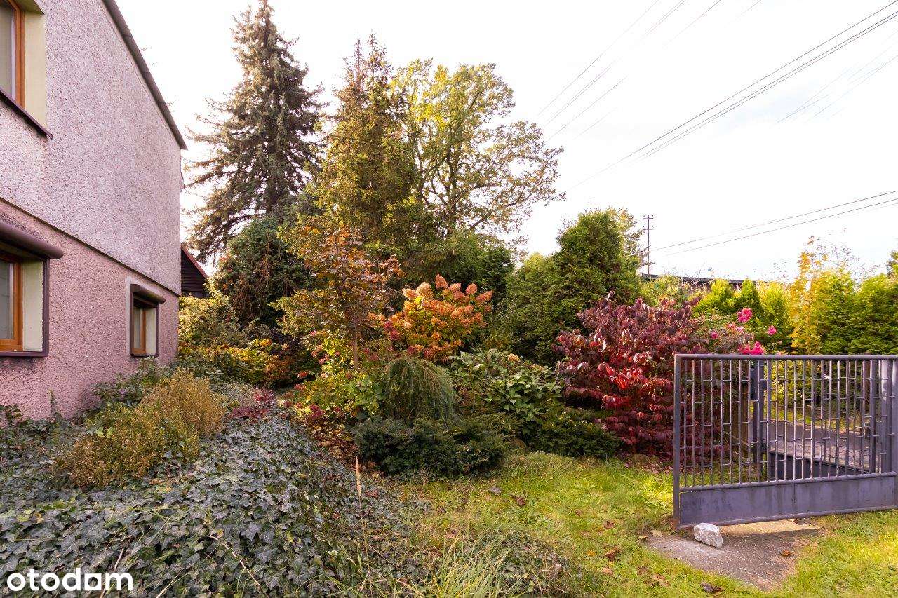 Dom 160m2 w otoczeniu pięknego ogrodu 885m2!-19