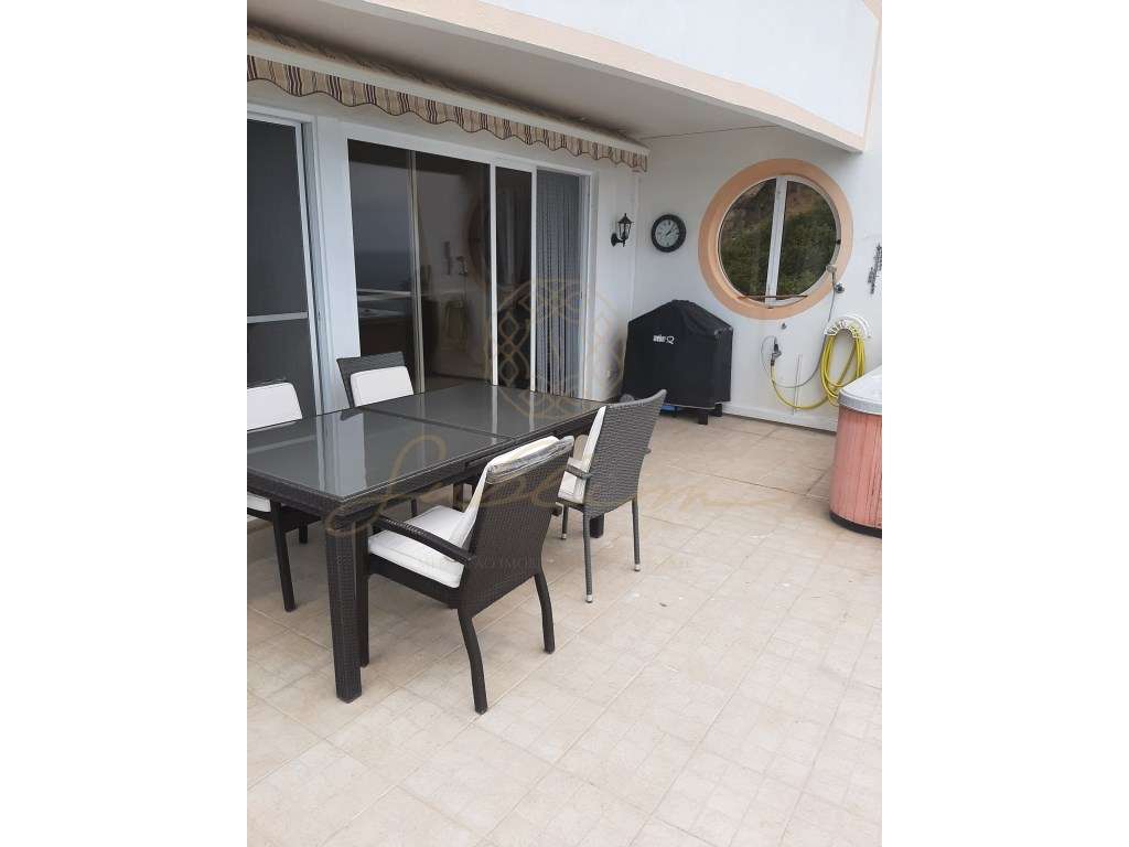 Exclusivo! Apartamento com 2 assoalhadas , Terraço e Vista Frontal ...-13