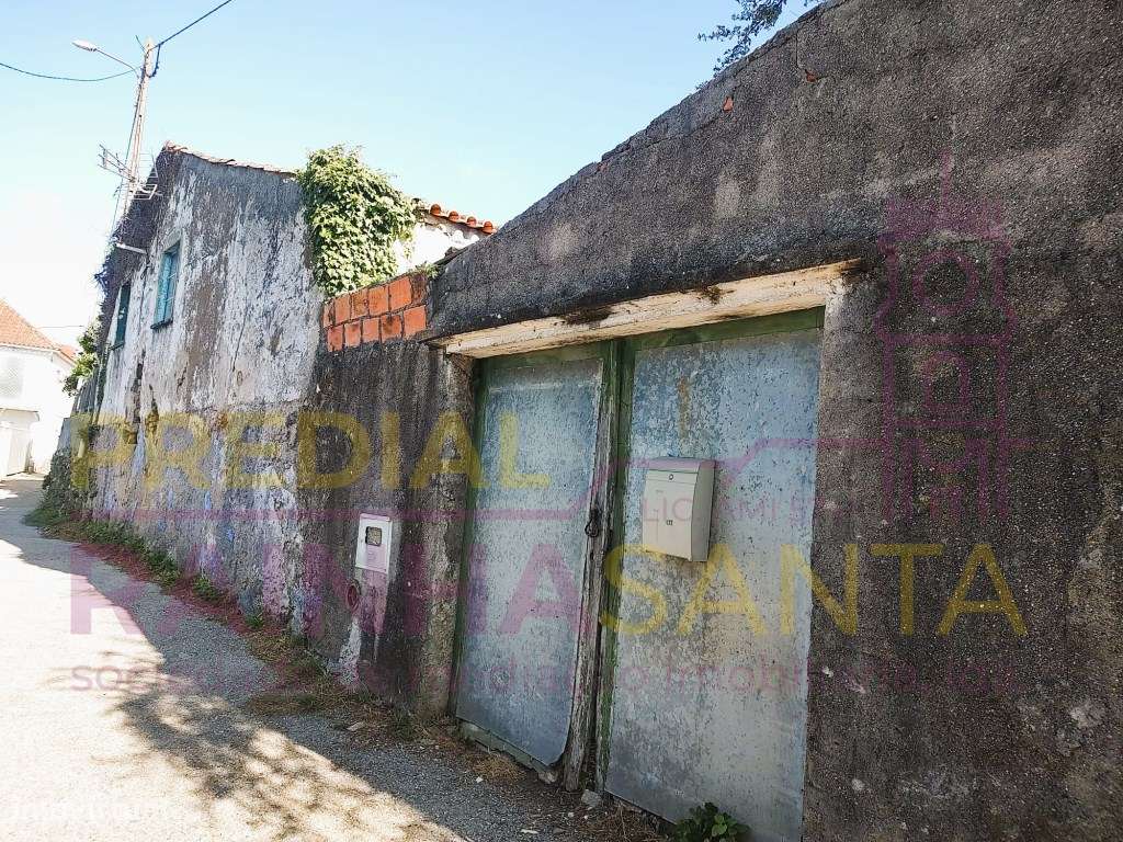 Moradia da aldeia para reabilitar-15 Km de Coimbra-3
