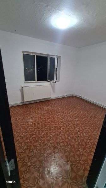 Aprtament de vanzare, Ramnicu Sarat, zona pod, 2 camere, 52mp - Imagine principală: 4/7