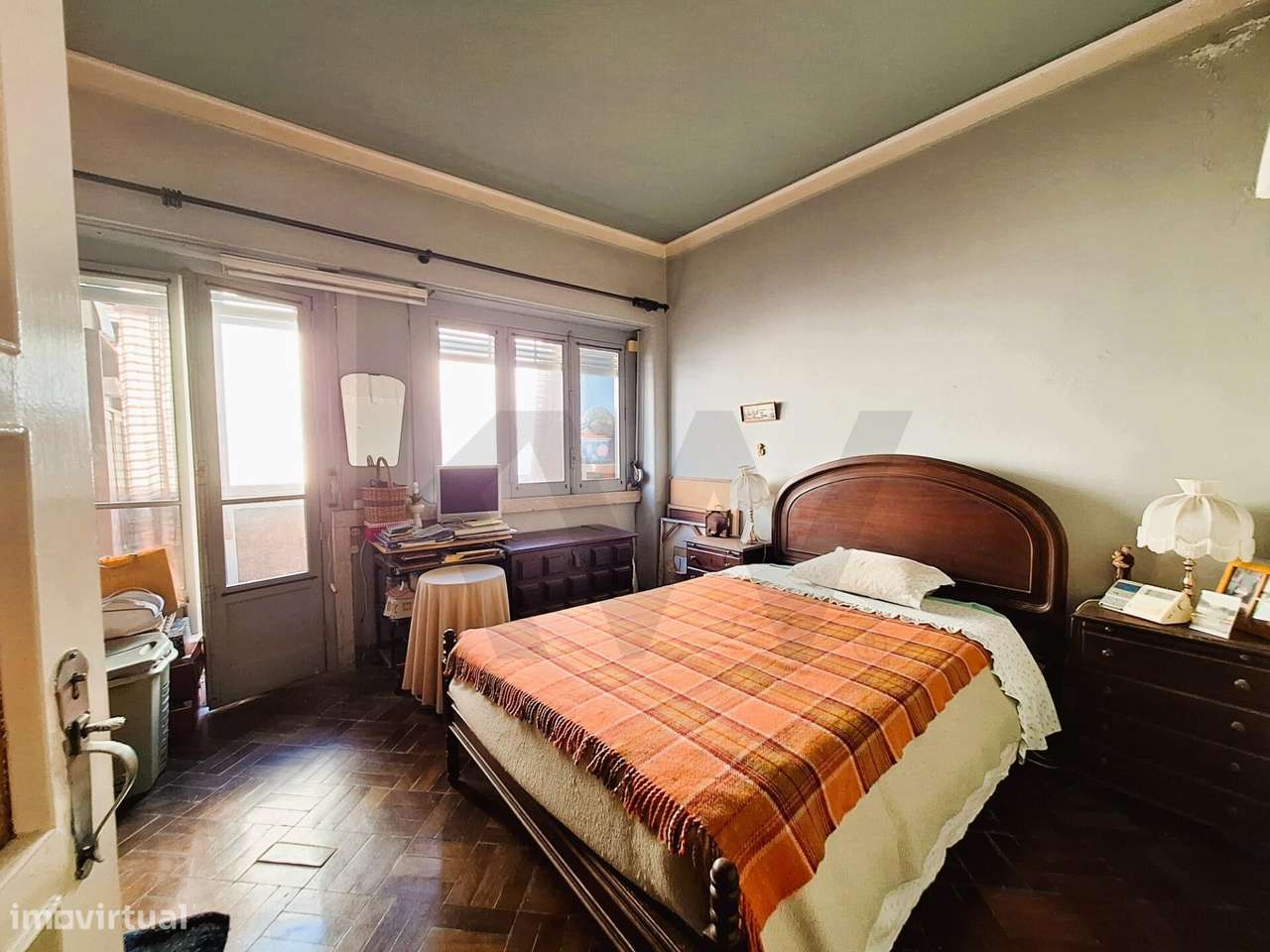 T1 | Arroios | Praça do Chile | Para renovação | Prédio com elevador-15