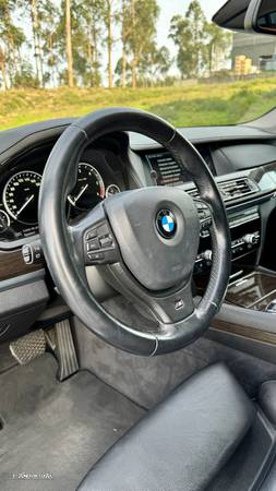 BMW 740 d Pack M - 26