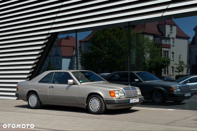 Mercedes-Benz W124 (1984-1993) - 15