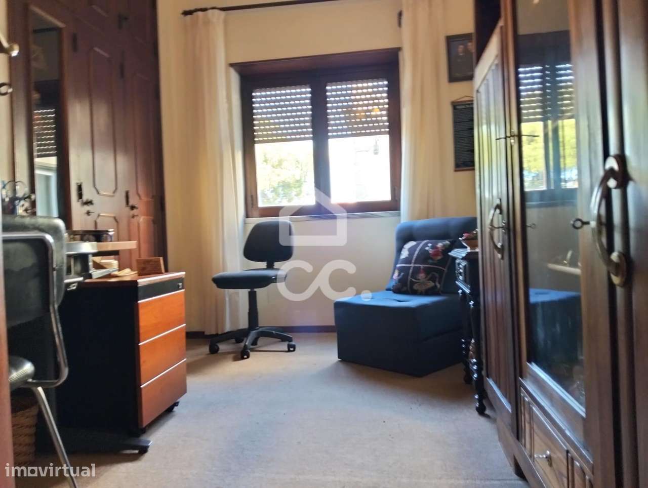 Moradia T5 inserida em lote de 376 m²-13