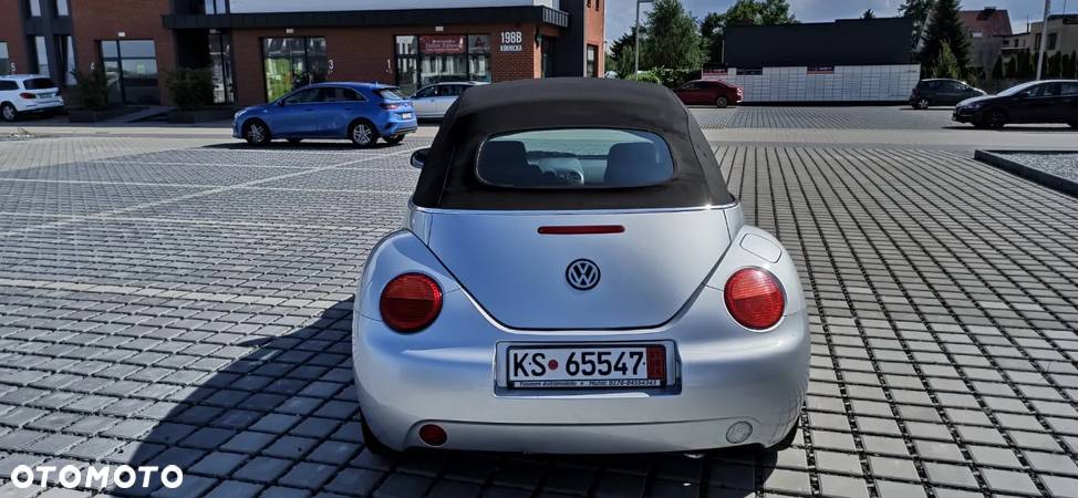 Volkswagen New Beetle Cabriolet 1.6 Freestyle - 30