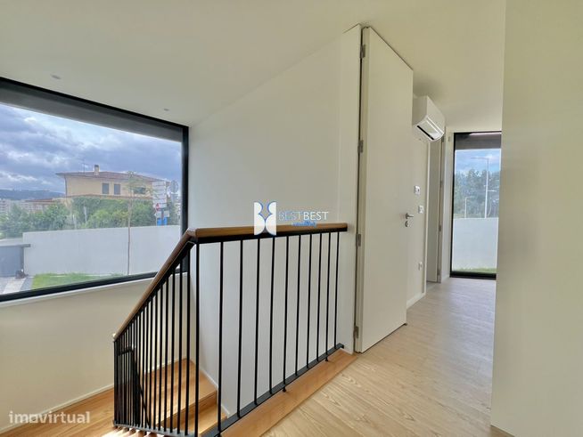 MORADIA INDIVIDUAL DE LUXO T3, DUAS SUITES, NOVA, CONCLUIDA,NA TROFA-18