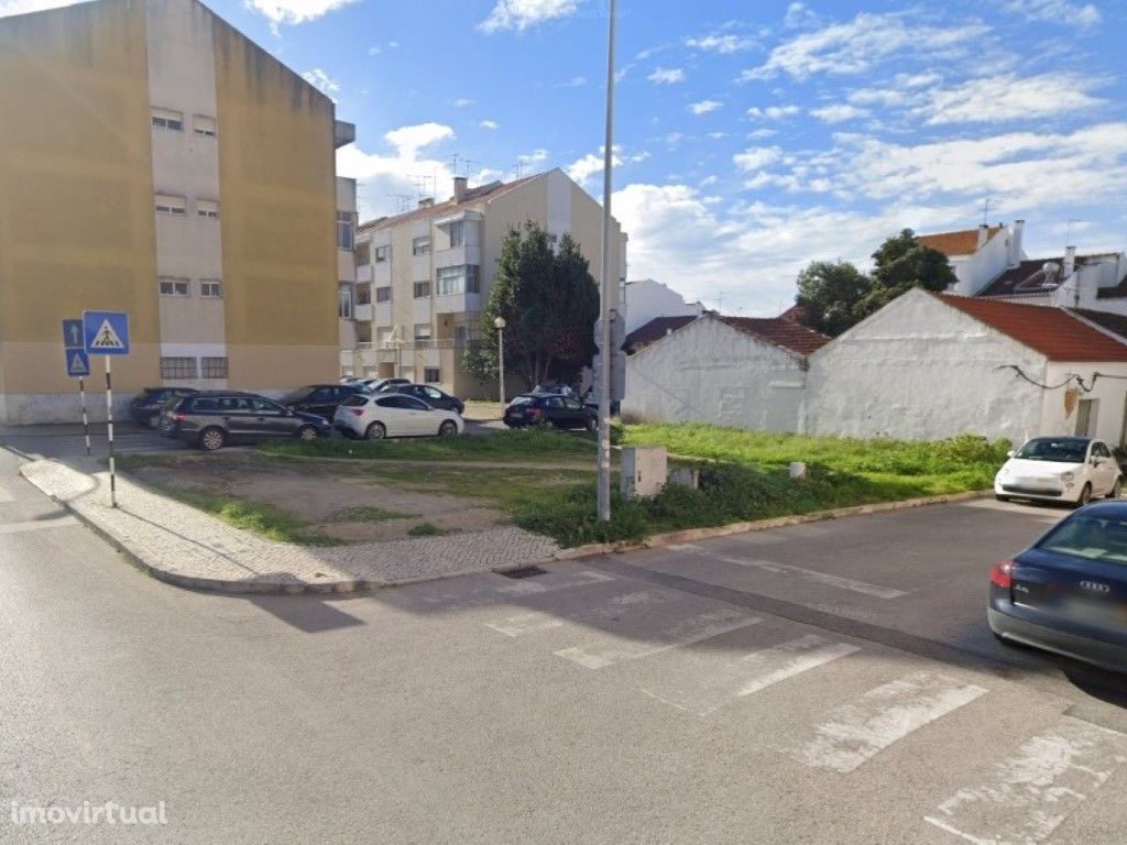 Terreno Urbano para Venda no Montijo