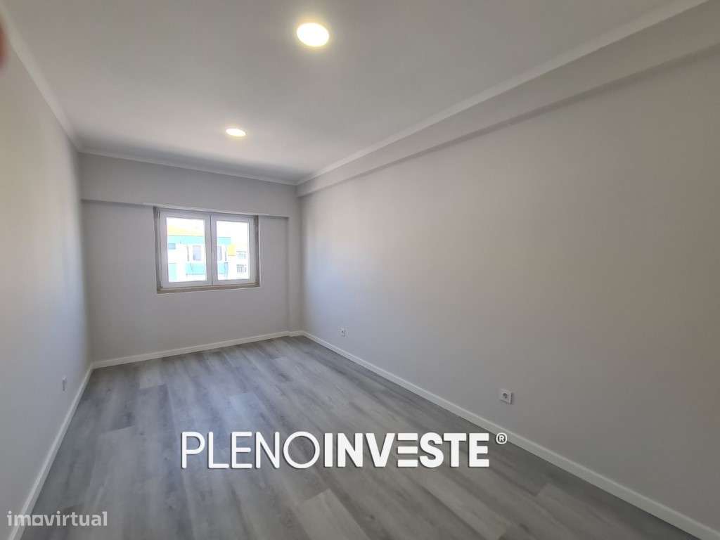 T4 totalmente remodelado na Amora-17