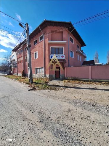 Proprietate Versatil&#259; Locuin&#539;&#259; Afacere  After School sa-0