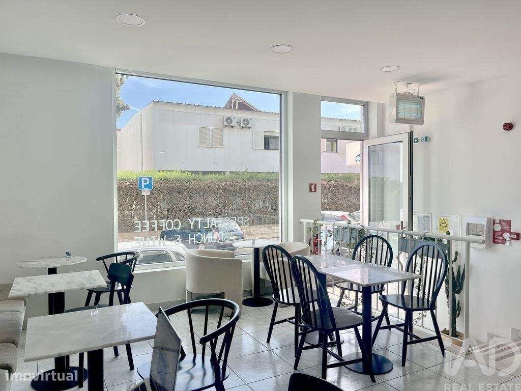 Loja / Estabelecimento Comercial em São Gonçalo De Lagos de 92,00 m2 - Grande imagem: 4/21