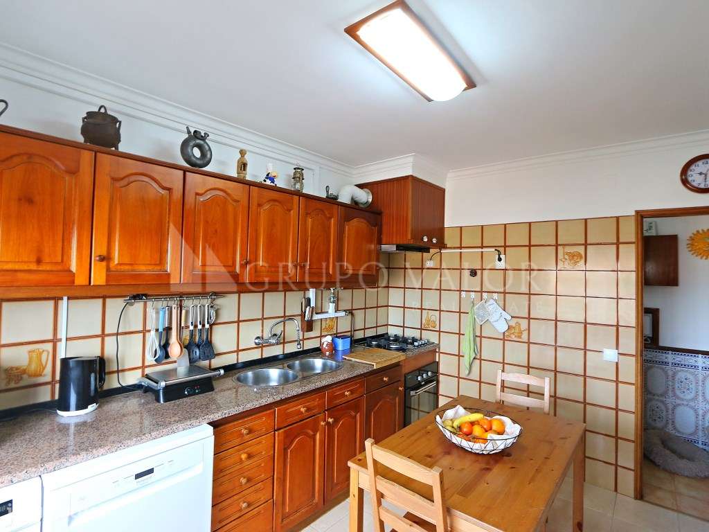 Apartamento T2 com Arrecadação, Algueirão Mem Martins-4