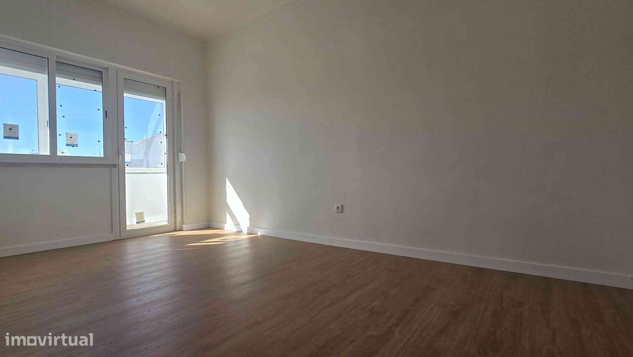 T2+1 totalmente remodelado Amora-21