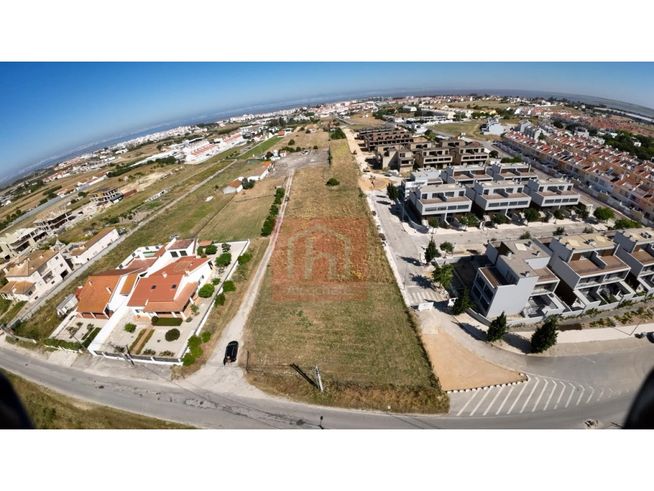 Terreno para construção na Lagoa do Láparo, Alcochete-0