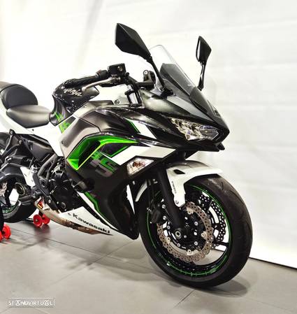 Kawasaki Ninja 650 - 2