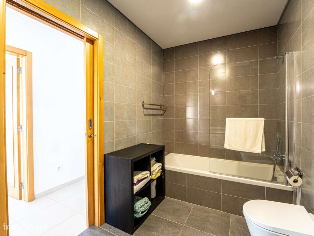 Excelente apartamento T3 com vista mar na Nazaré-18