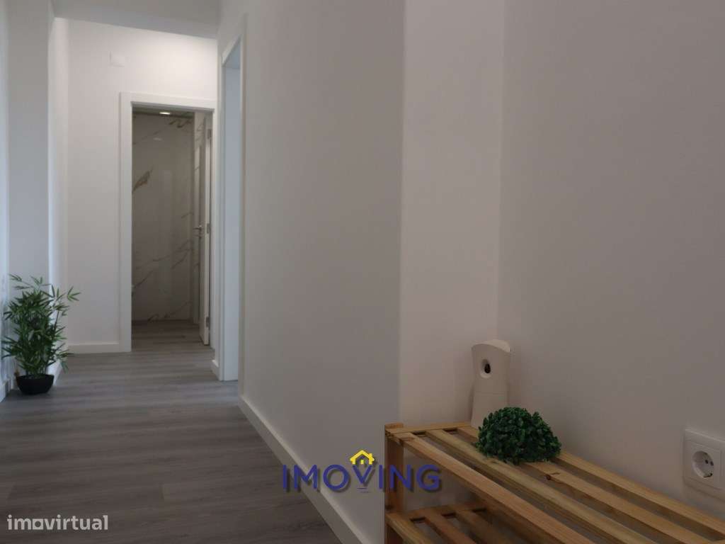 Apartamento T2, Remodelado, na Verderena, Barreiro-14
