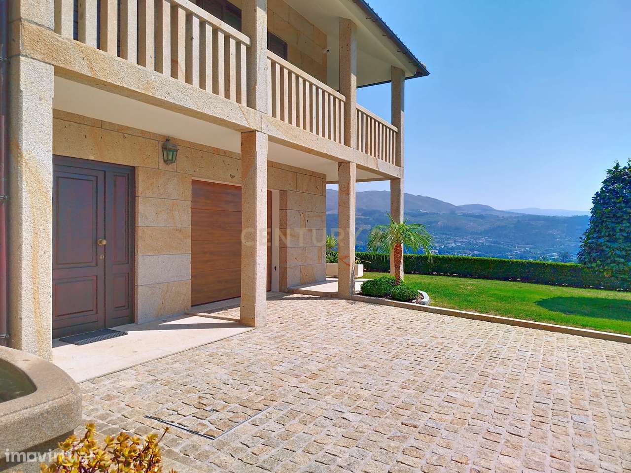 Luxuosa Moradia com Vista Panorâmica em Arcos de Valdevez-10