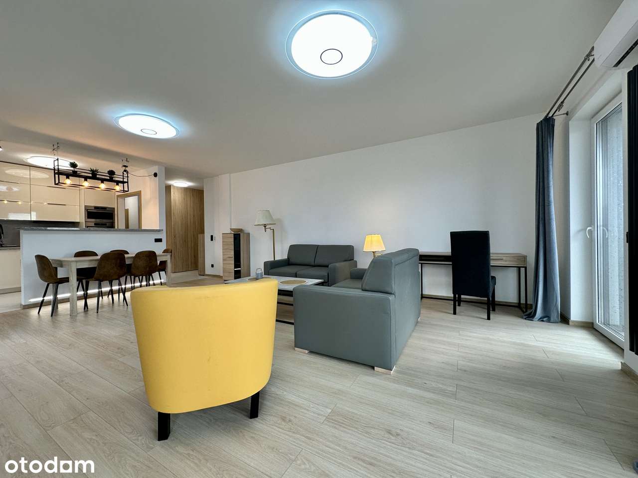 Przestronne, wyposażone, z dużym tarasem, garażem i komórką - Pełny obrazek: 3/17