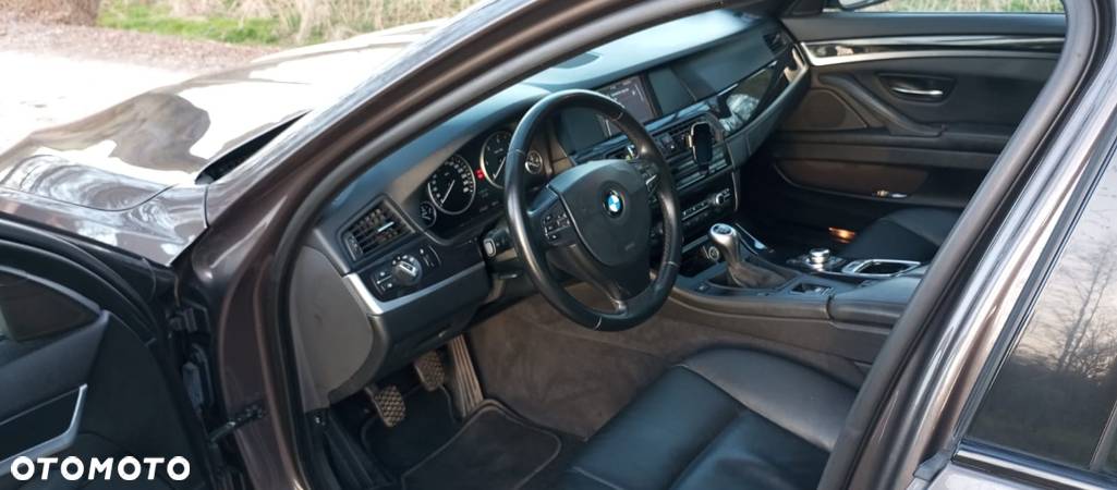 BMW Seria 5 520d Touring - 7