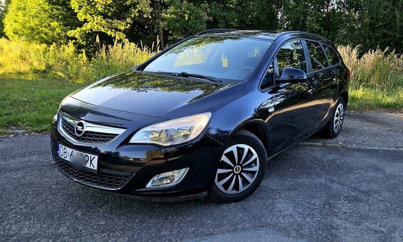 Opel Astra J (2009-2019) 1.4 T Active 2011
