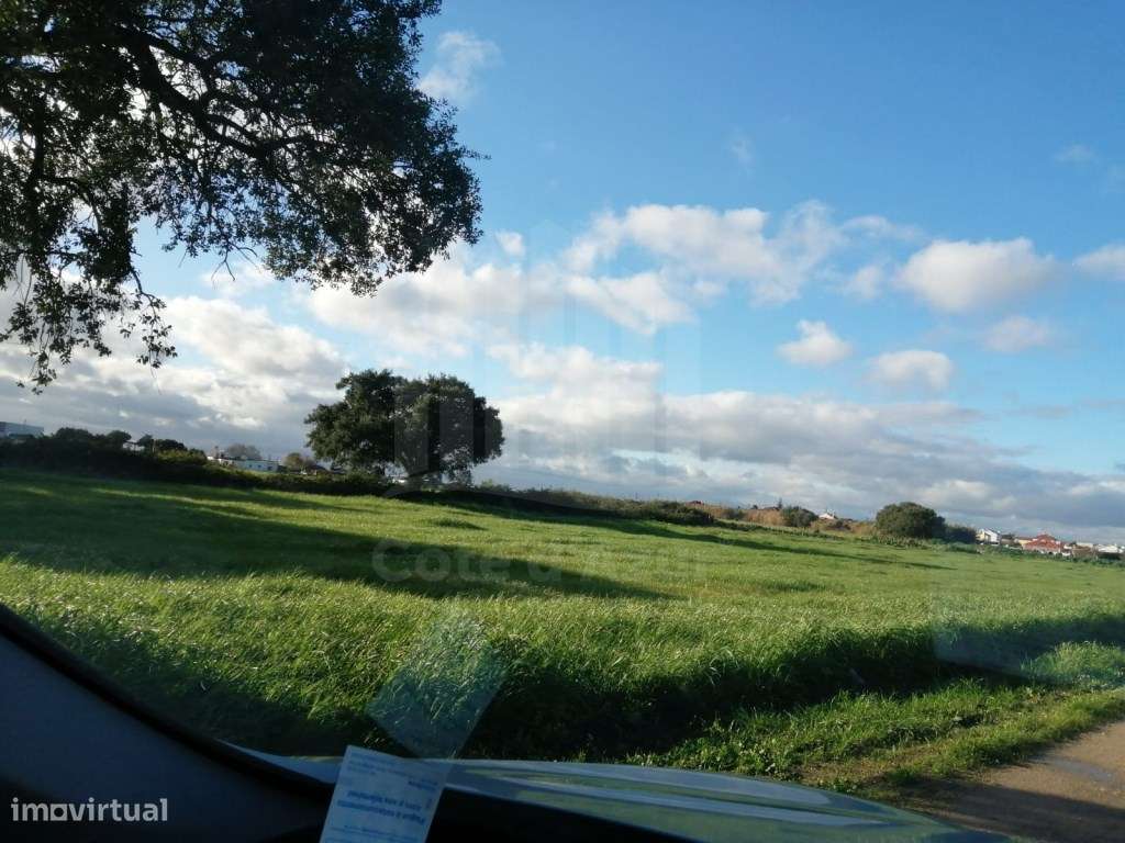 Terreno Rustico com uma área de 141m2 Urbana - Grande imagem: 4/8