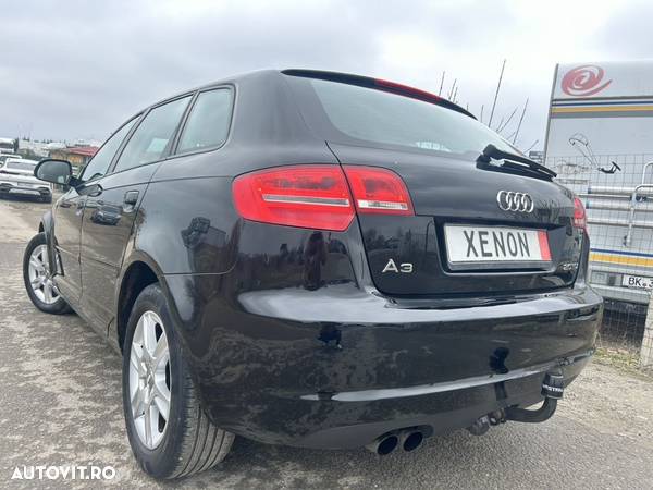 Audi A3 2.0 TDI Sportback DPF Attraction - 2