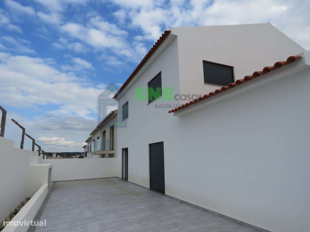 Moradia T4 na Vila da Ericeira - Grande imagem: 4/32