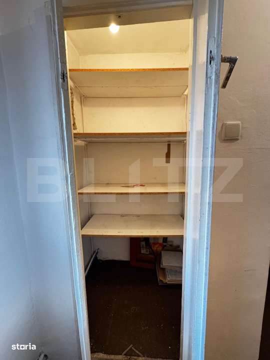 Spatiu comercial/apartament, 50 mp cu boxa la subsol, zona Cetate - Imagine principală: 5/9