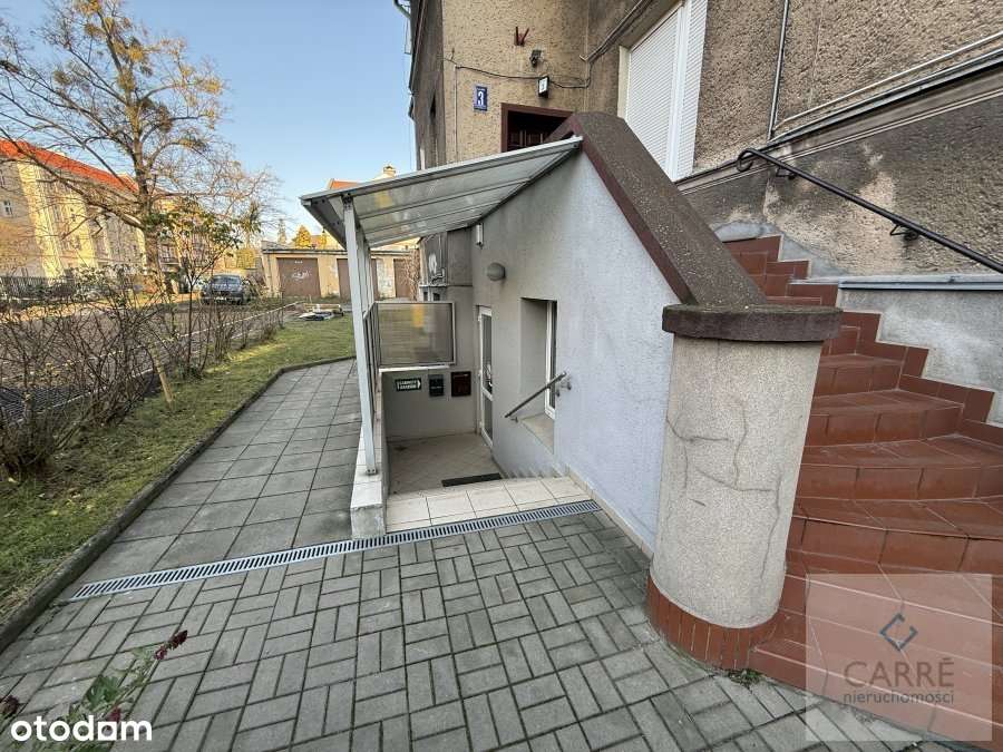 Do sprzedania lokal w Centrum.-16