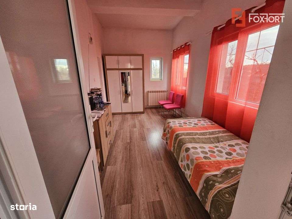 Casa individuala cu 7 camere, spatioasa in Sofronea-5