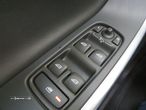 Volvo V60 2.0 D2 Momentum Geartronic - 29