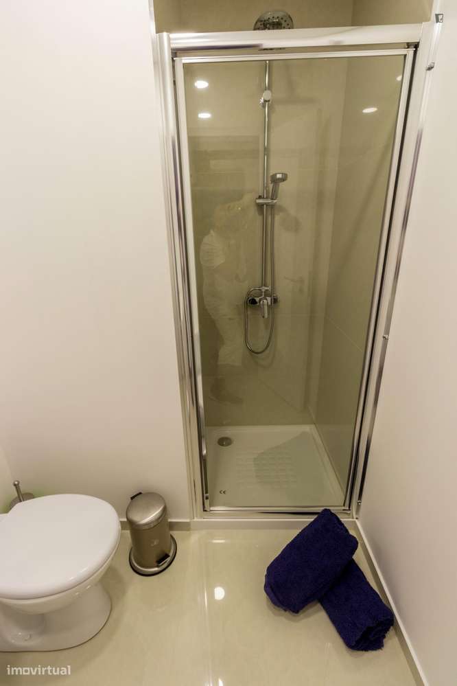 Quarto - localizado em Póvoa de Varzim Porto - Grande imagem: 5/26