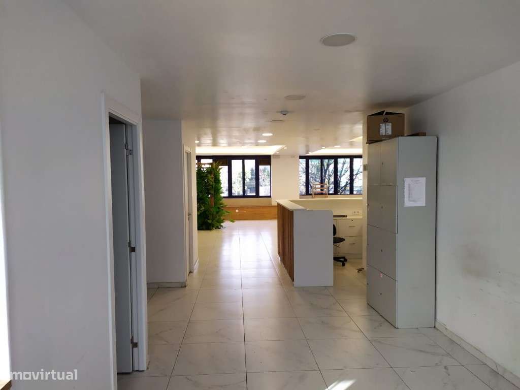 Cabeleireiro com 150m2 na Amadora - Estação - Grande imagem: 5/15