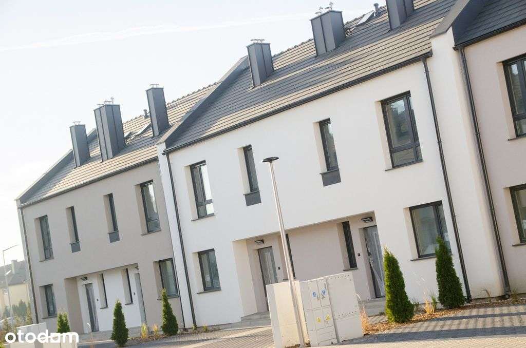 Kompaktowy dom z ogródkiem, doskonała lokalizacja-15