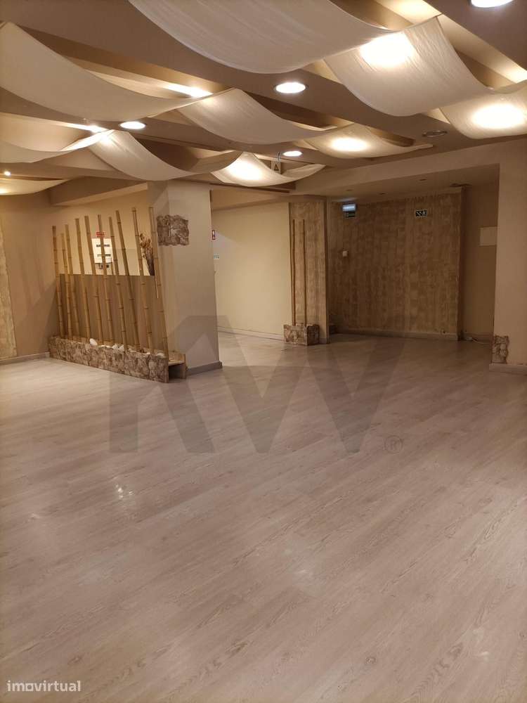 VENDA | ESPAÇO COMERCIAL COM ARRECADAÇÃO – CENTRO DE ALVERCA-25