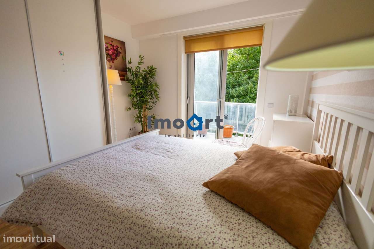 T2 RENOVADO COM VARANDA EXCECIONAL NA PRELADA !-36