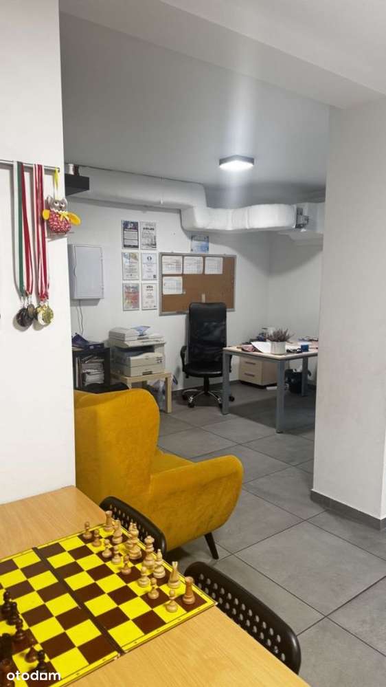 Gliwice Os.Karolinki lokal użytkowy 51m2-7