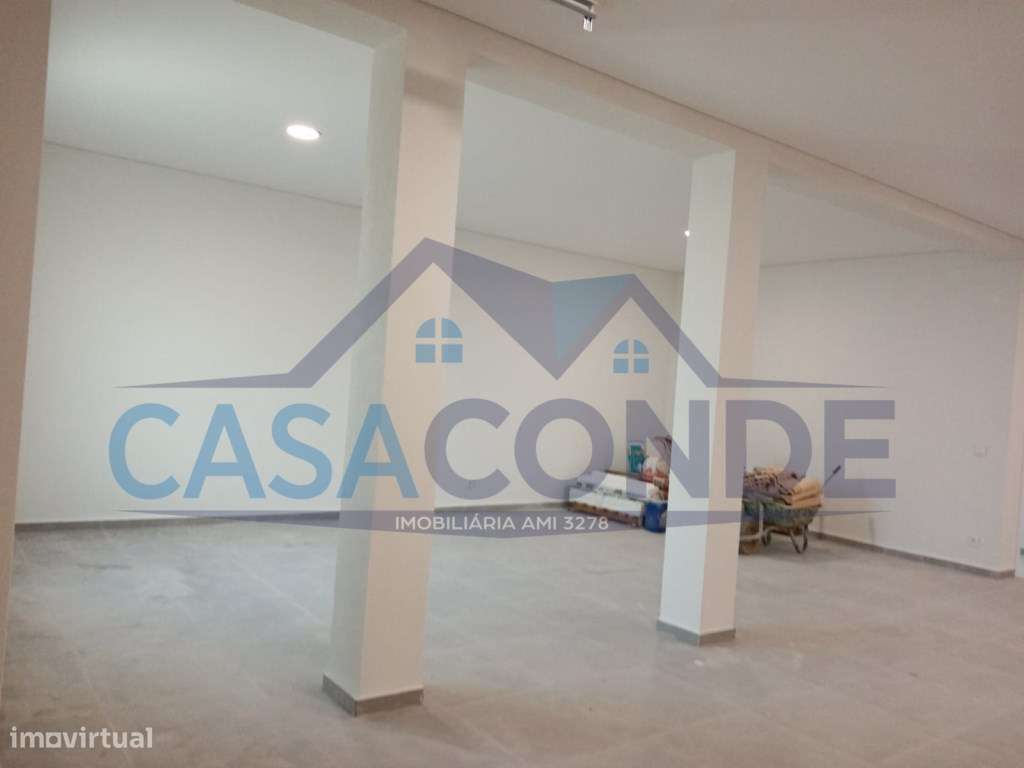 Moradia Isolada Duplex C/Piscina-33