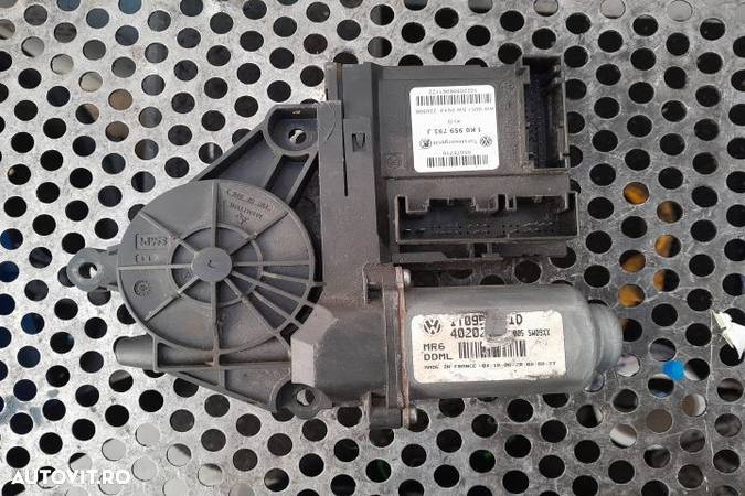 Motoras macara geam fata stanga 1K0959793J Skoda Octavia 2  [din 2004 - 3