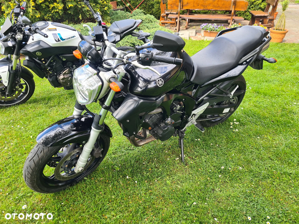 Yamaha FZ6 - 8